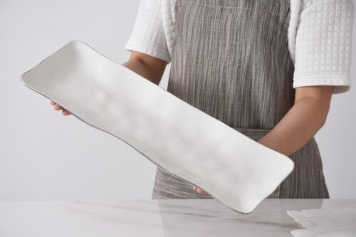Thin and Simple-Rectangular Serving Piece