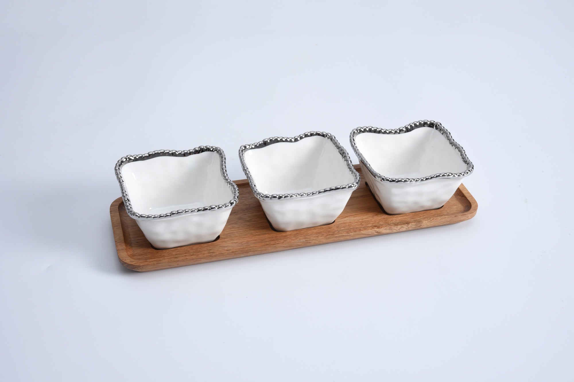 Salerno-Entertaining Set - 4 Pc
